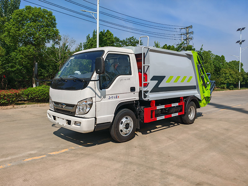 5.8 方蓝牌福田小卡3压缩垃圾车