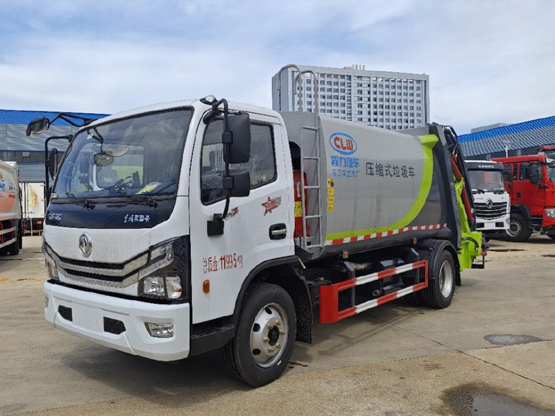 东风D7  9.3立方压缩垃圾车CL5120ZYS6AQC